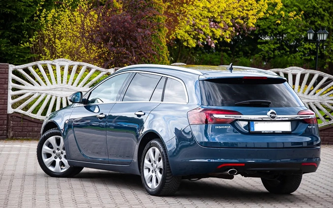 Opel Insignia cena 43900 przebieg: 148000, rok produkcji 2015 z Łowicz małe 562